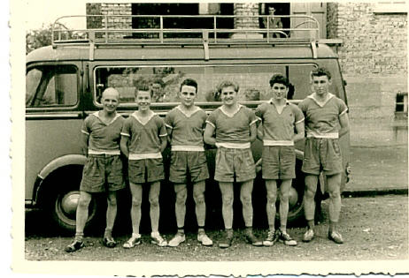 articles: Oberligamannschaft 1956.jpg
